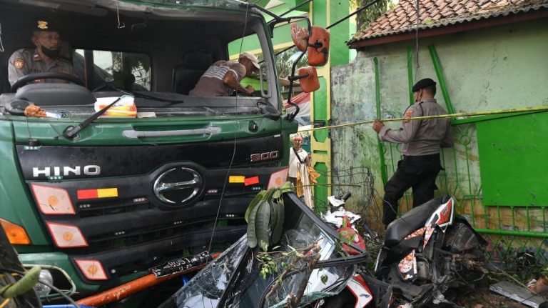 Kumpulan Fakta Hasil Olah TKP Kecelakaan Maut Truk Tewaskan 7 Anak SD di Bekasi